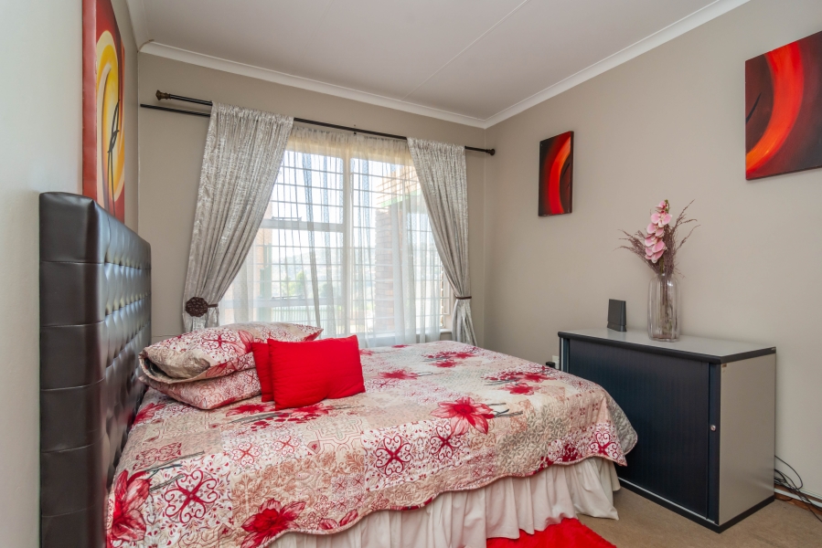 4 Bedroom Property for Sale in Rangeview Gauteng