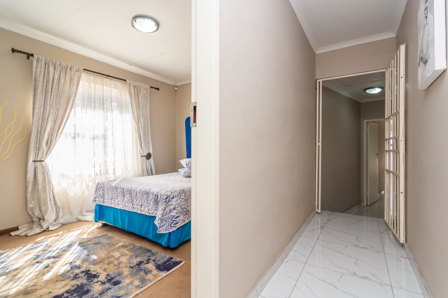 4 Bedroom Property for Sale in Rangeview Gauteng