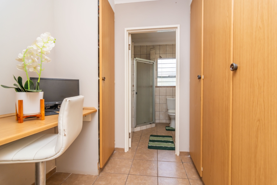 4 Bedroom Property for Sale in Rangeview Gauteng