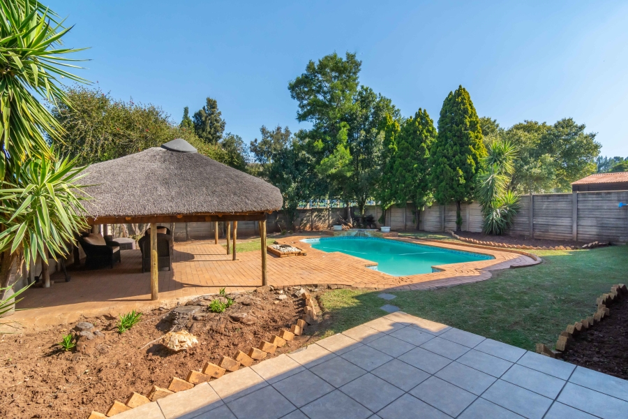 4 Bedroom Property for Sale in Rangeview Gauteng