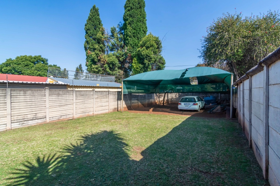 4 Bedroom Property for Sale in Rangeview Gauteng