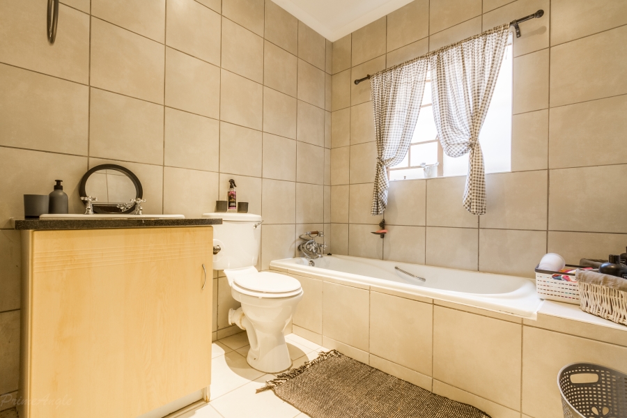 2 Bedroom Property for Sale in Equestria Gauteng