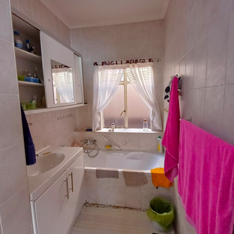 3 Bedroom Property for Sale in Meyerton Central Gauteng