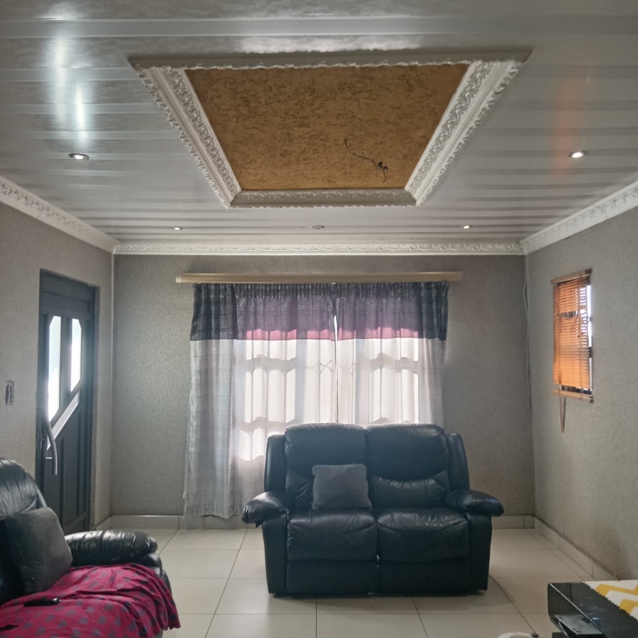 3 Bedroom Property for Sale in Palm Ridge Gauteng