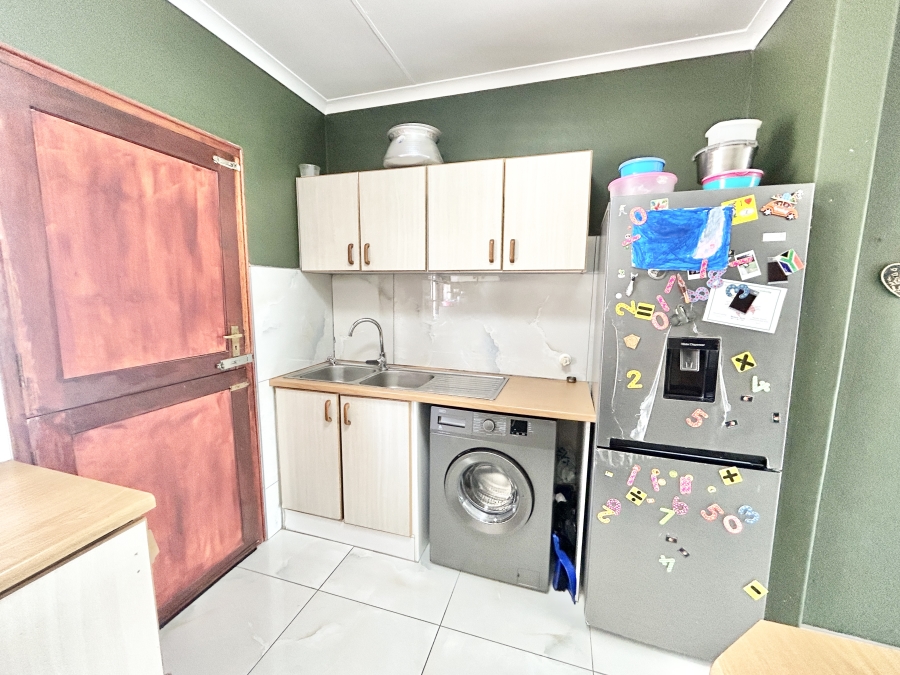 2 Bedroom Property for Sale in Halfway Gardens Gauteng