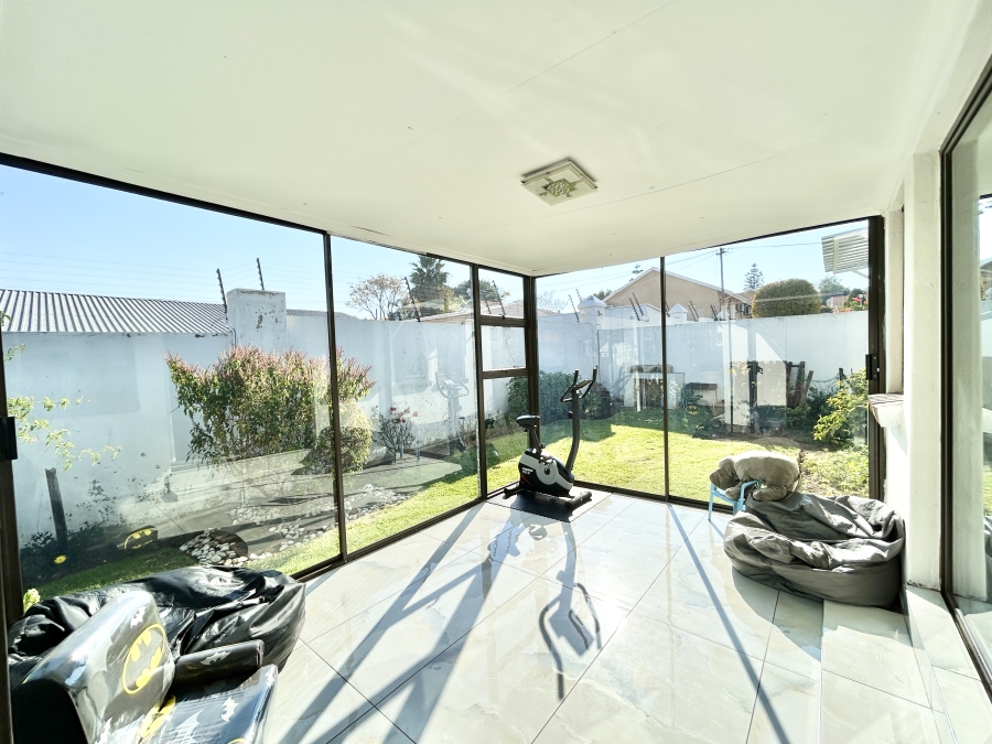 2 Bedroom Property for Sale in Halfway Gardens Gauteng