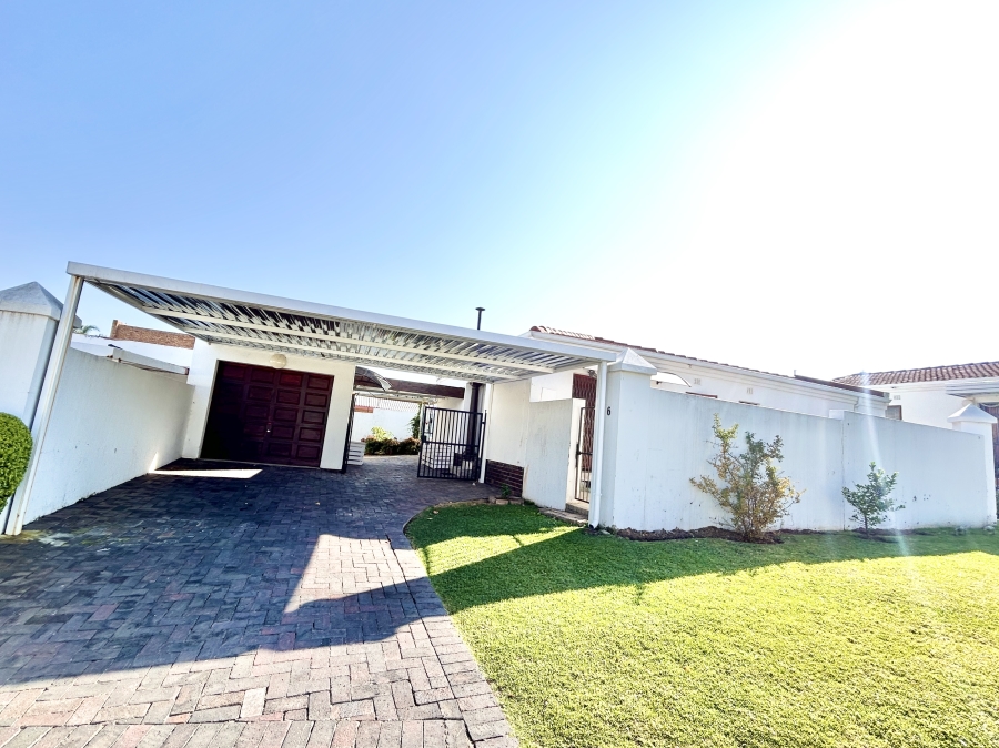 2 Bedroom Property for Sale in Halfway Gardens Gauteng