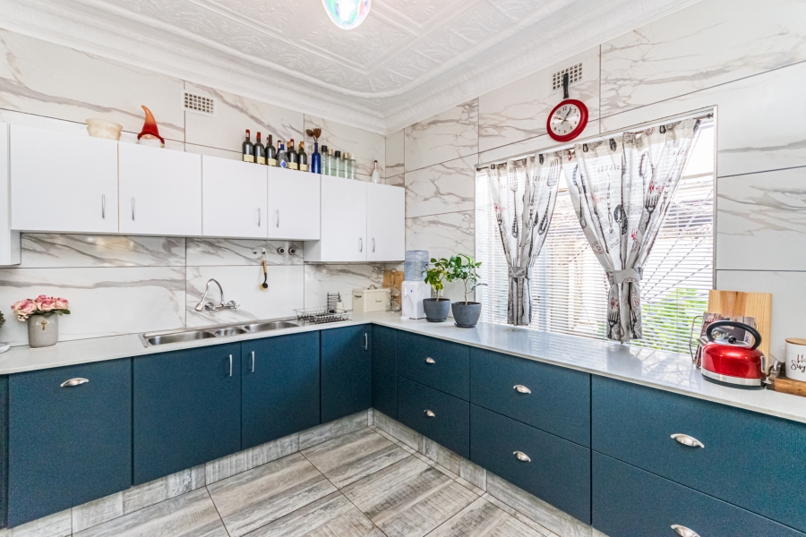 4 Bedroom Property for Sale in Krugersdorp West Gauteng