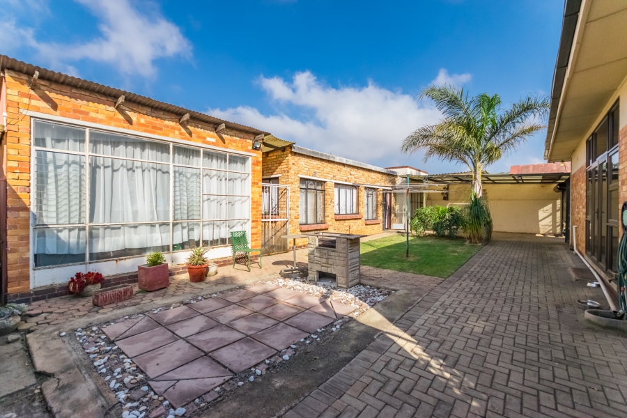 4 Bedroom Property for Sale in Krugersdorp West Gauteng