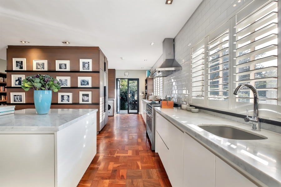 4 Bedroom Property for Sale in Emmarentia Gauteng