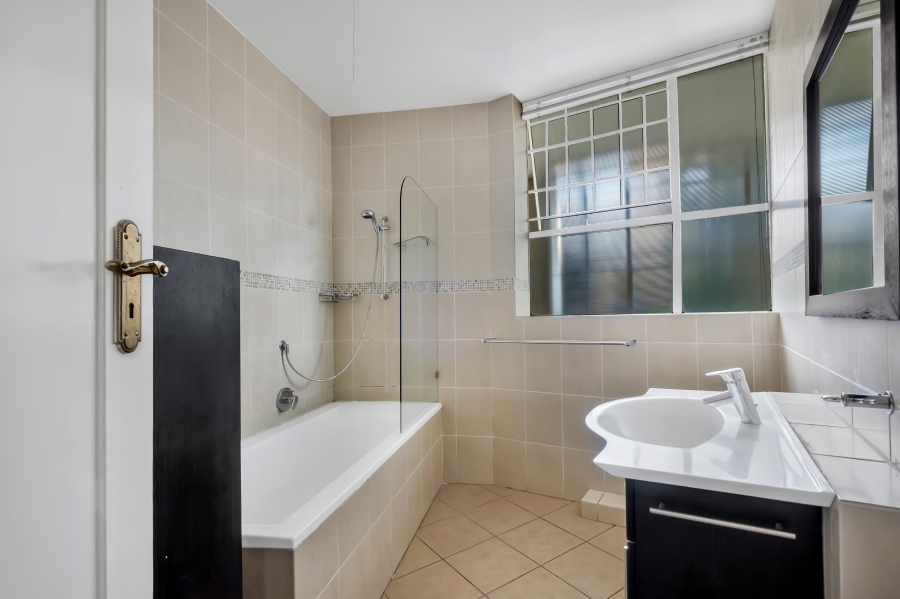3 Bedroom Property for Sale in Illovo Gauteng