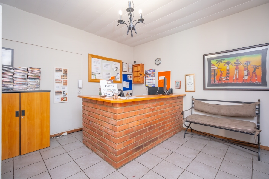 17 Bedroom Property for Sale in Fourways Gauteng
