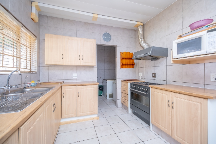 17 Bedroom Property for Sale in Fourways Gauteng