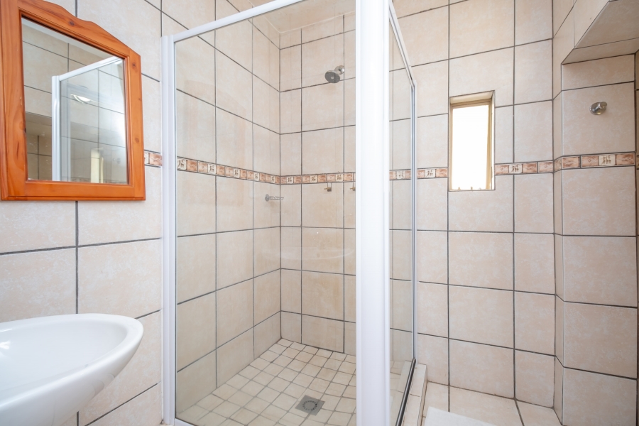 17 Bedroom Property for Sale in Fourways Gauteng