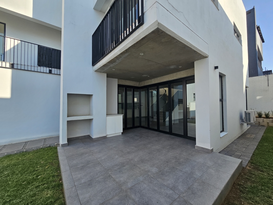 4 Bedroom Property for Sale in Bryanston East Gauteng