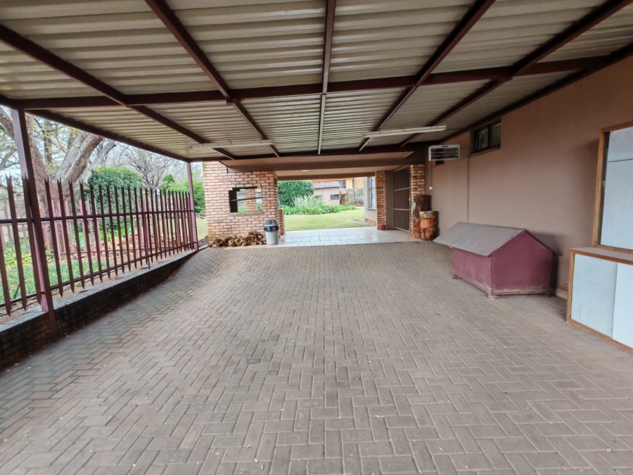 5 Bedroom Property for Sale in Vanderbijlpark SW 5 Gauteng