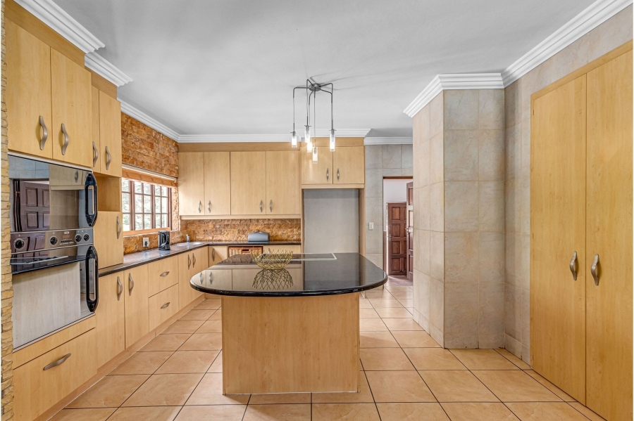 5 Bedroom Property for Sale in Summerset Gauteng