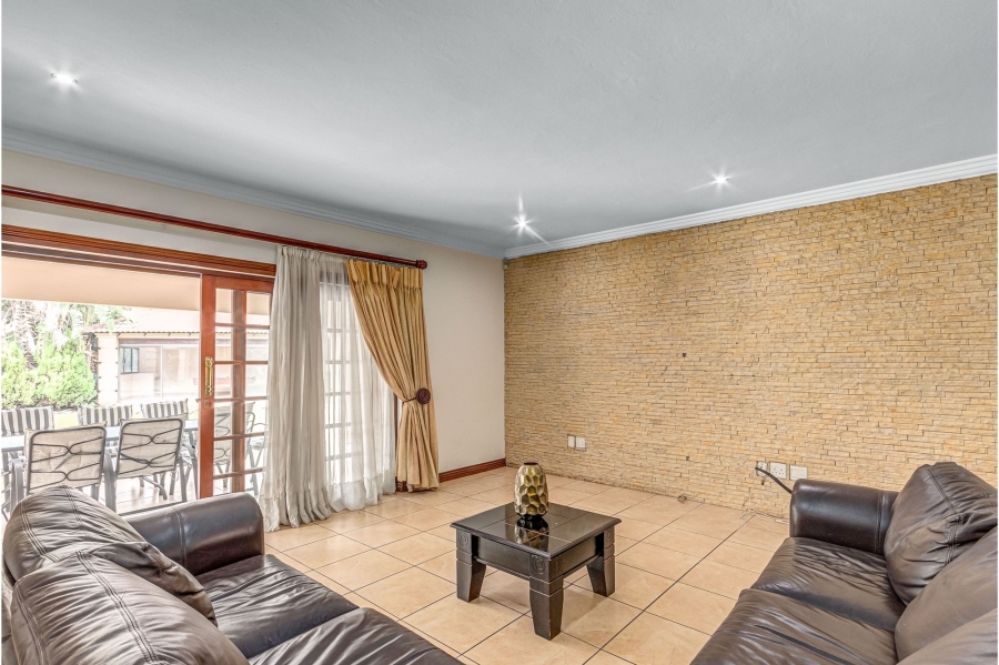 5 Bedroom Property for Sale in Summerset Gauteng