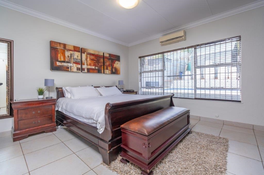 4 Bedroom Property for Sale in Roodekrans Gauteng