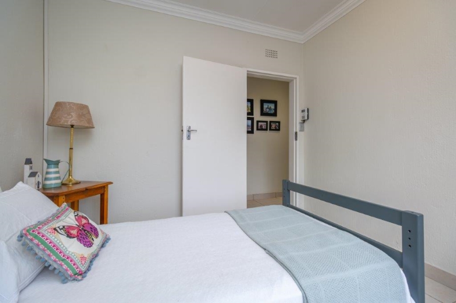 4 Bedroom Property for Sale in Roodekrans Gauteng