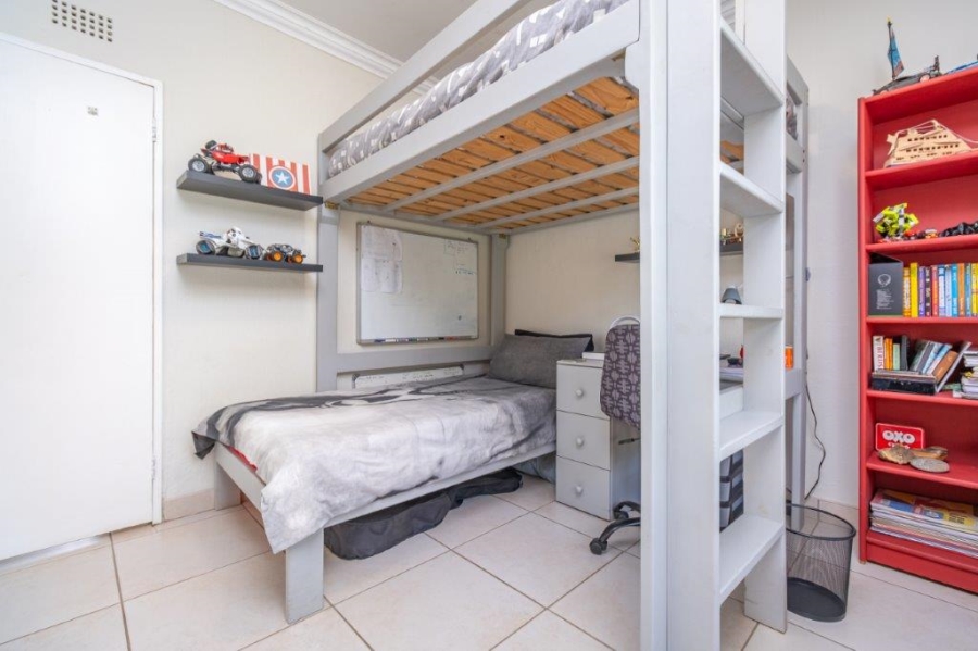 4 Bedroom Property for Sale in Roodekrans Gauteng
