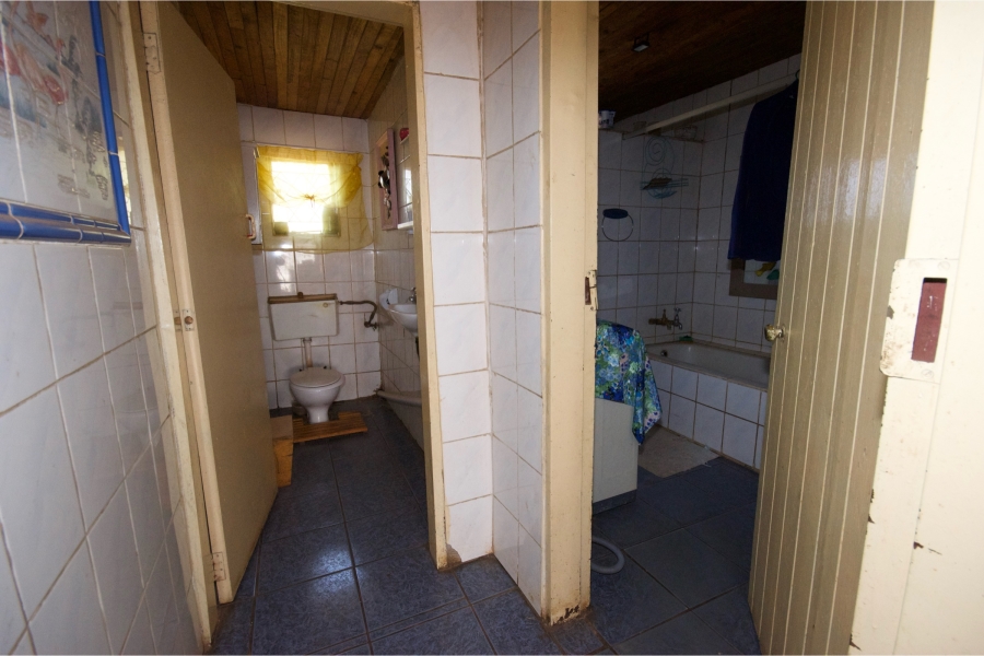 5 Bedroom Property for Sale in Pelzvale A H Gauteng