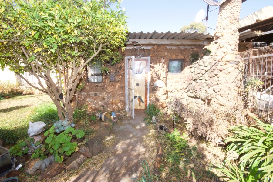 5 Bedroom Property for Sale in Pelzvale A H Gauteng