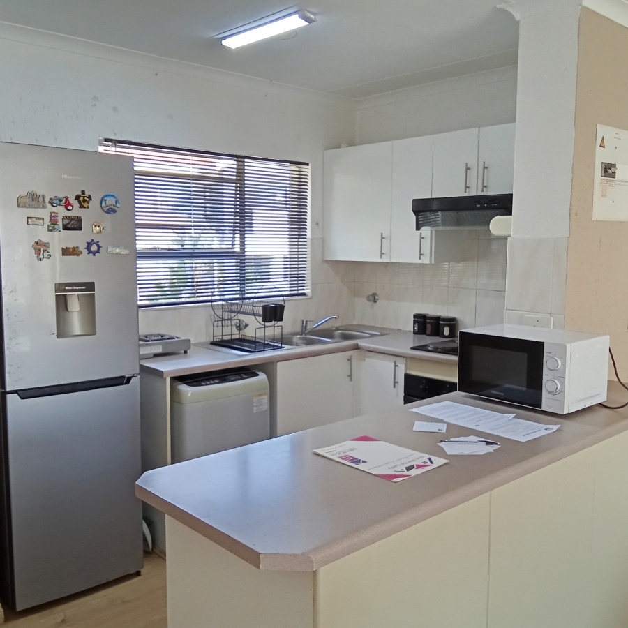 1 Bedroom Property for Sale in Constantia Kloof Gauteng