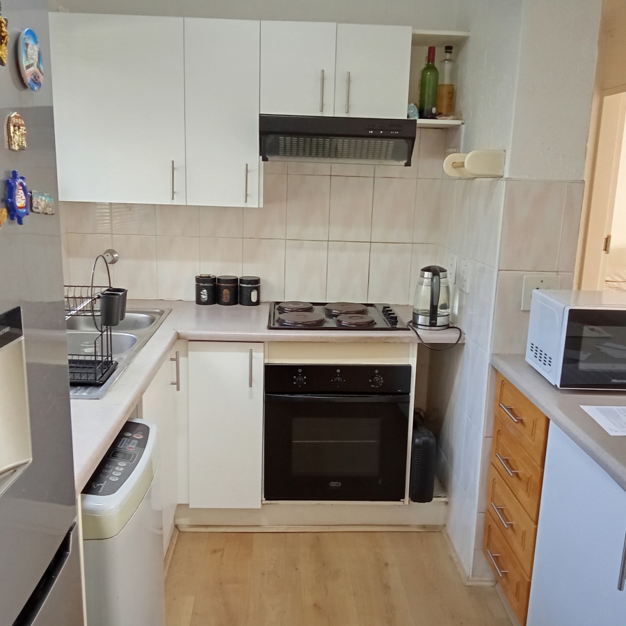 1 Bedroom Property for Sale in Constantia Kloof Gauteng