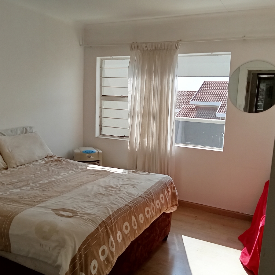1 Bedroom Property for Sale in Constantia Kloof Gauteng
