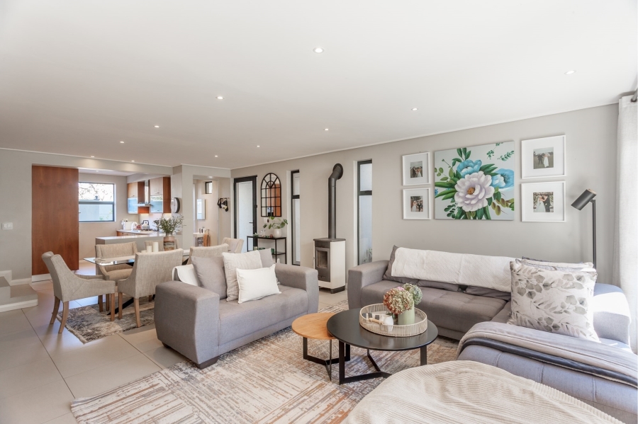 3 Bedroom Property for Sale in Bryanston Gauteng