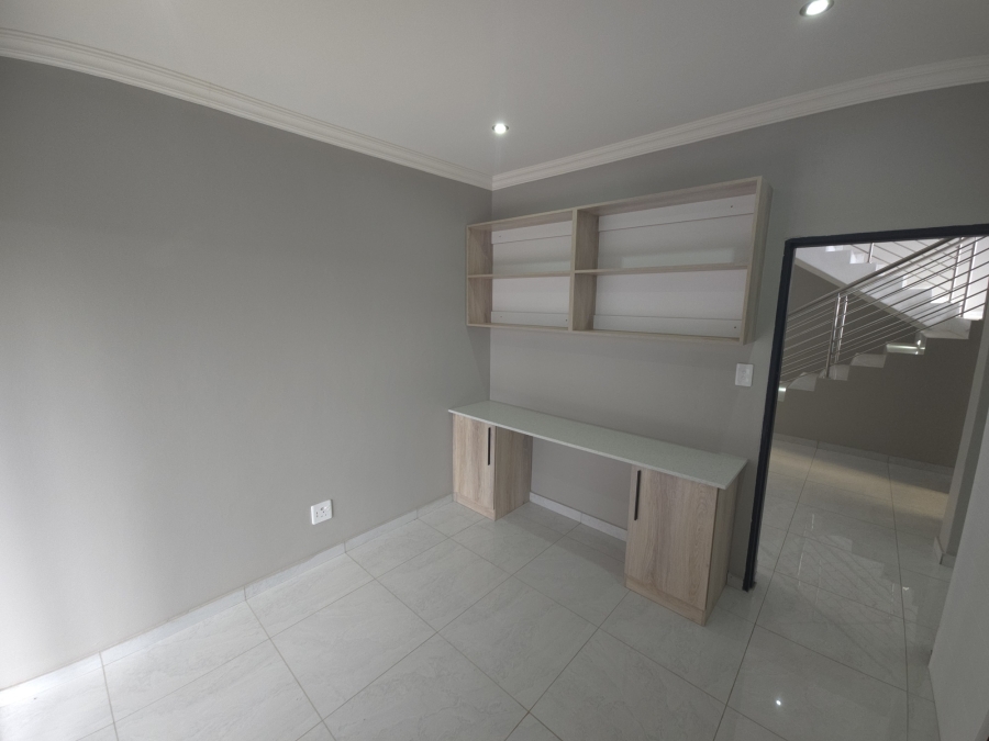 4 Bedroom Property for Sale in Savannah Country Estate Gauteng