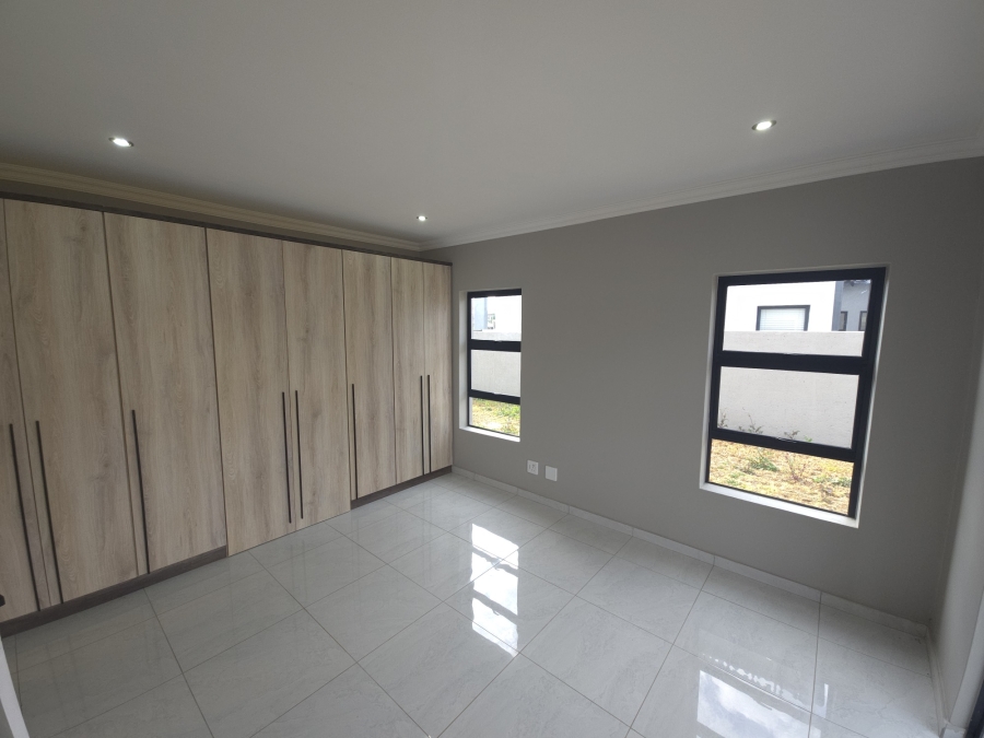 4 Bedroom Property for Sale in Savannah Country Estate Gauteng