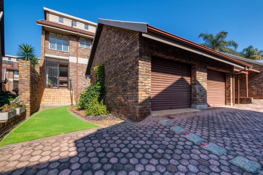 3 Bedroom Property for Sale in Bergbron Gauteng