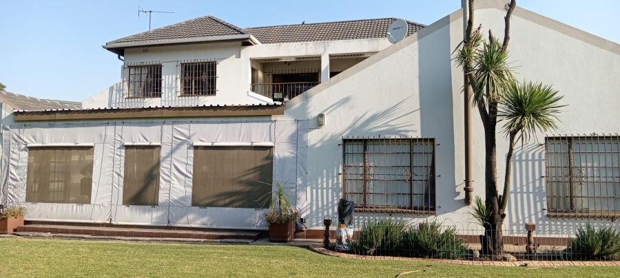 4 Bedroom Property for Sale in Selection Park Gauteng