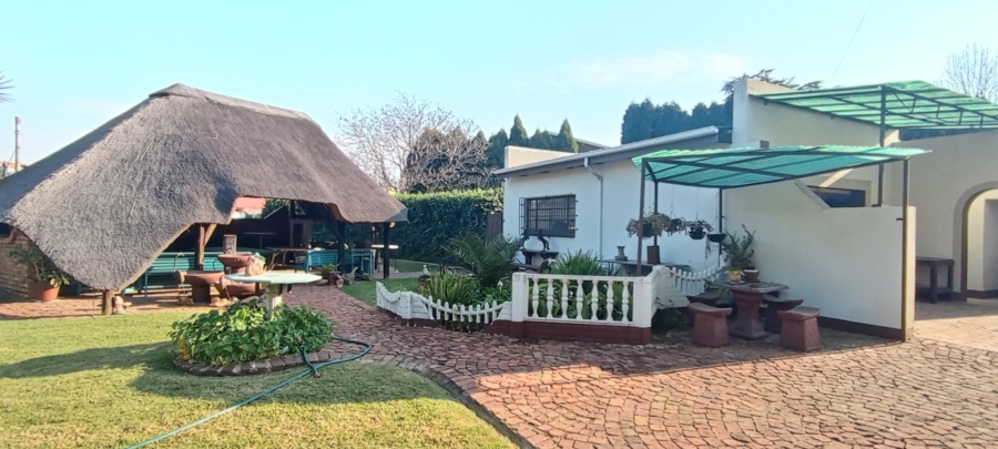 4 Bedroom Property for Sale in Selection Park Gauteng