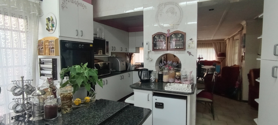 4 Bedroom Property for Sale in Selection Park Gauteng