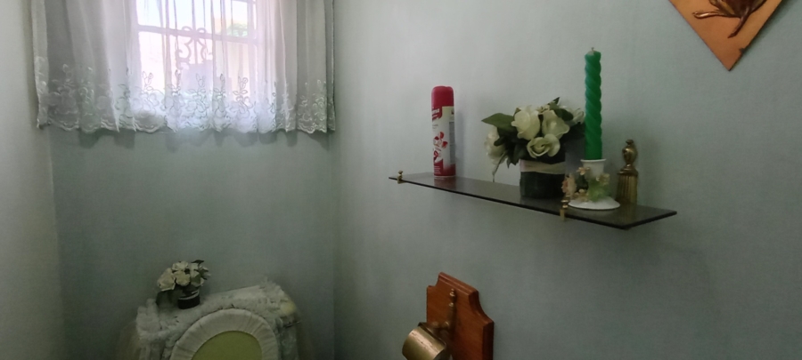 4 Bedroom Property for Sale in Selection Park Gauteng