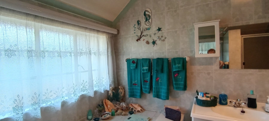 4 Bedroom Property for Sale in Selection Park Gauteng