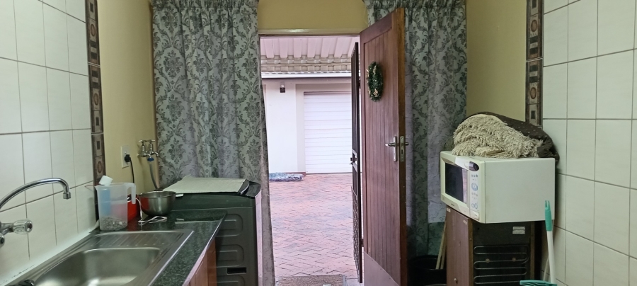 4 Bedroom Property for Sale in Selection Park Gauteng