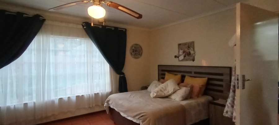 4 Bedroom Property for Sale in Selection Park Gauteng