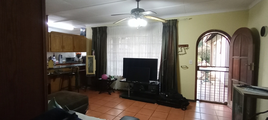 4 Bedroom Property for Sale in Selection Park Gauteng