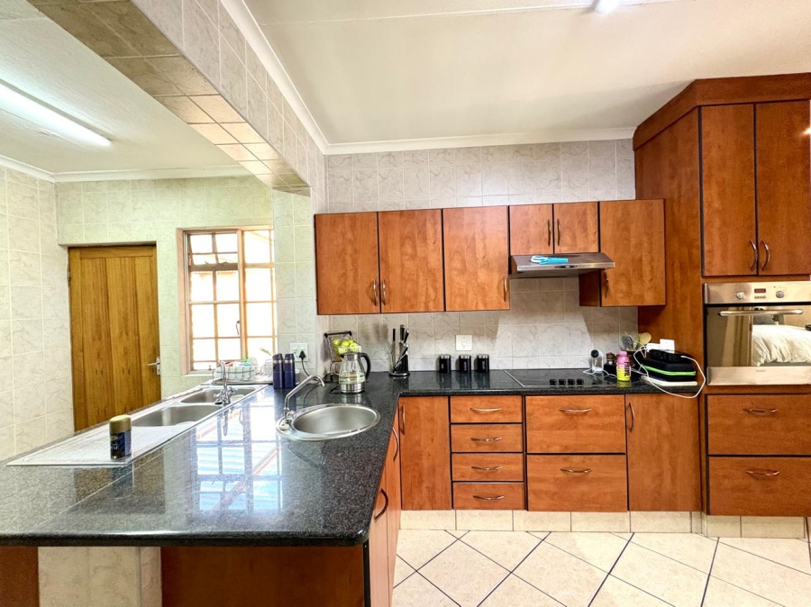3 Bedroom Property for Sale in Brakpan Central Gauteng