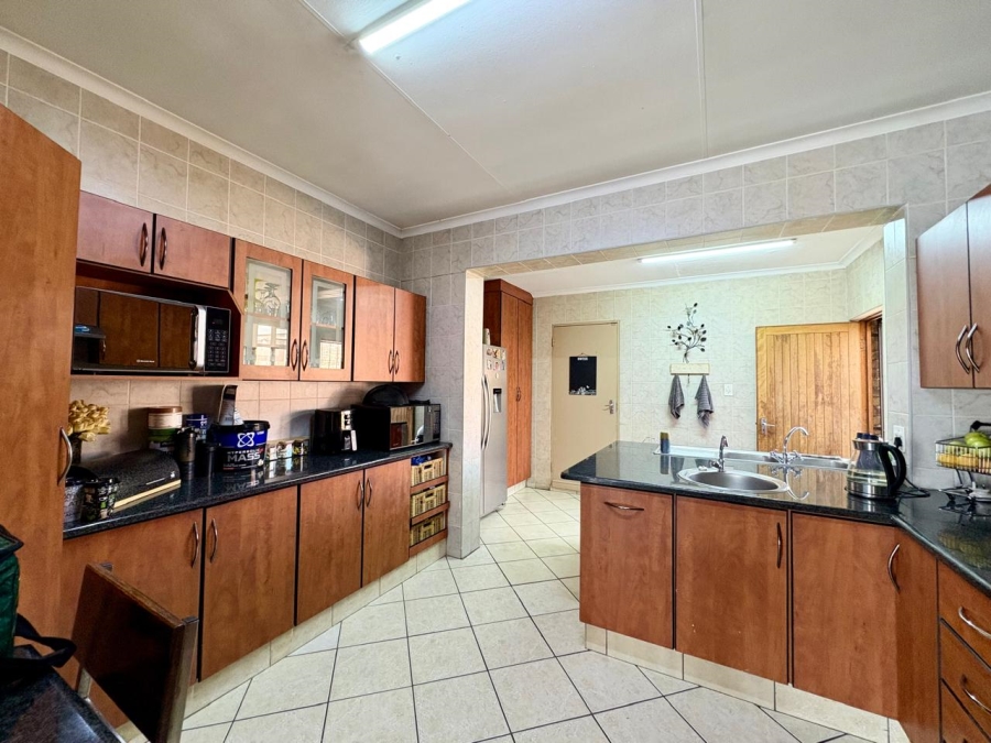 3 Bedroom Property for Sale in Brakpan Central Gauteng