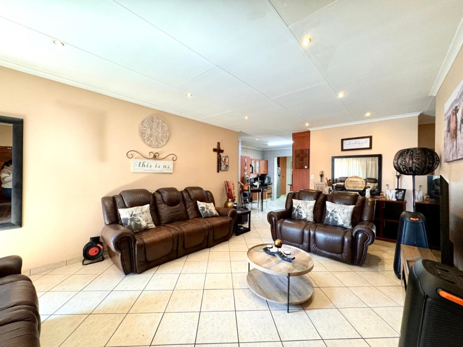 3 Bedroom Property for Sale in Brakpan Central Gauteng