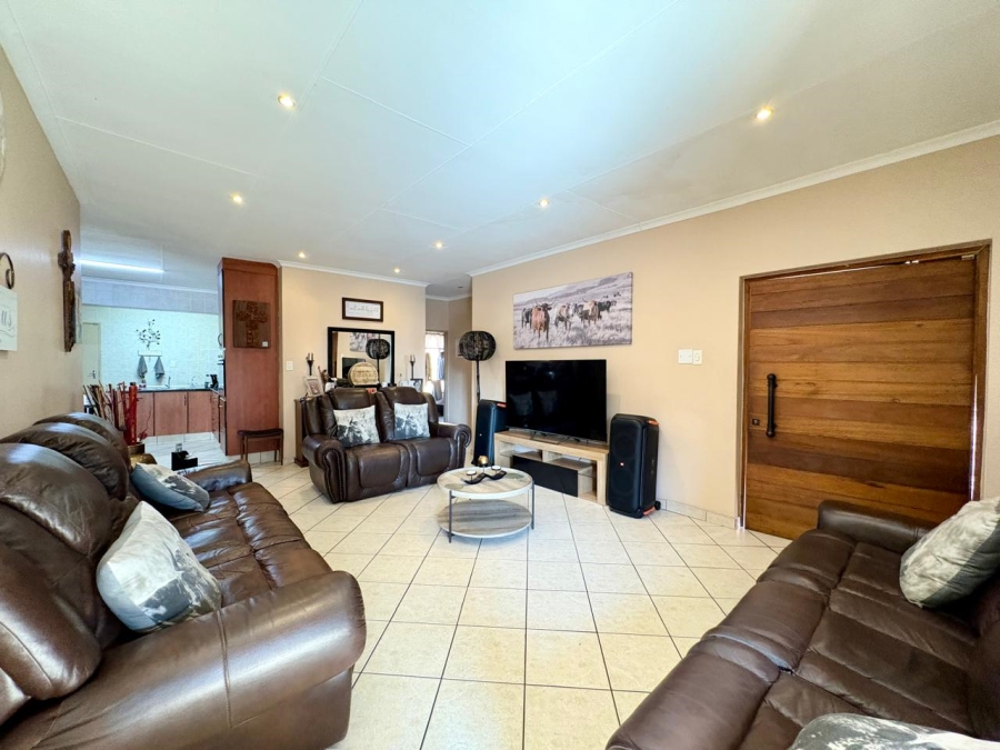3 Bedroom Property for Sale in Brakpan Central Gauteng