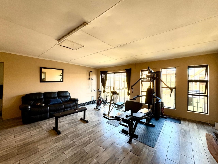 3 Bedroom Property for Sale in Brakpan Central Gauteng