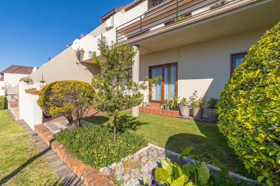 To Let 2 Bedroom Property for Rent in Northcliff Gauteng