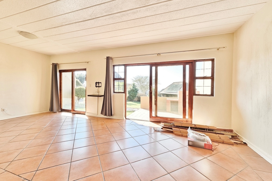 To Let 2 Bedroom Property for Rent in Northcliff Gauteng