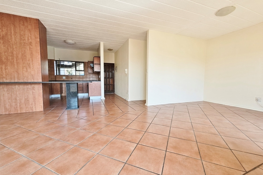 To Let 2 Bedroom Property for Rent in Northcliff Gauteng